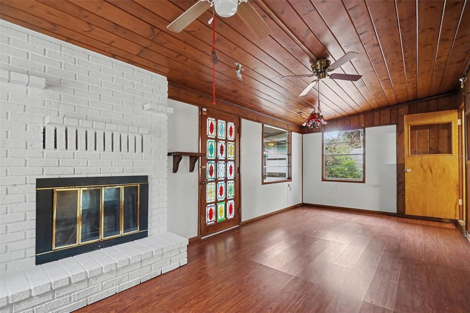 Image 10 of 31 For 803 Carol Court