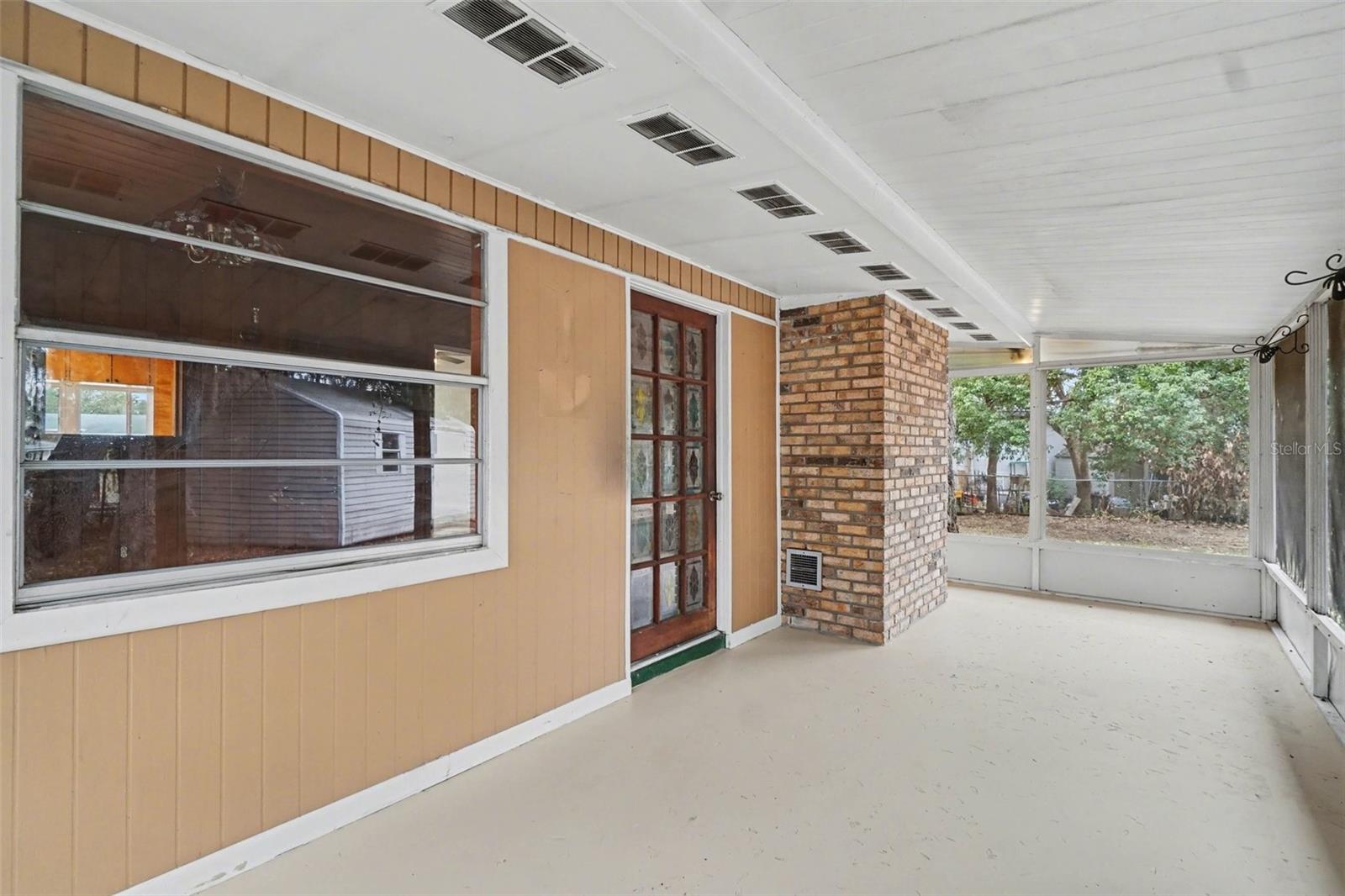 Image 28 of 31 For 803 Carol Court