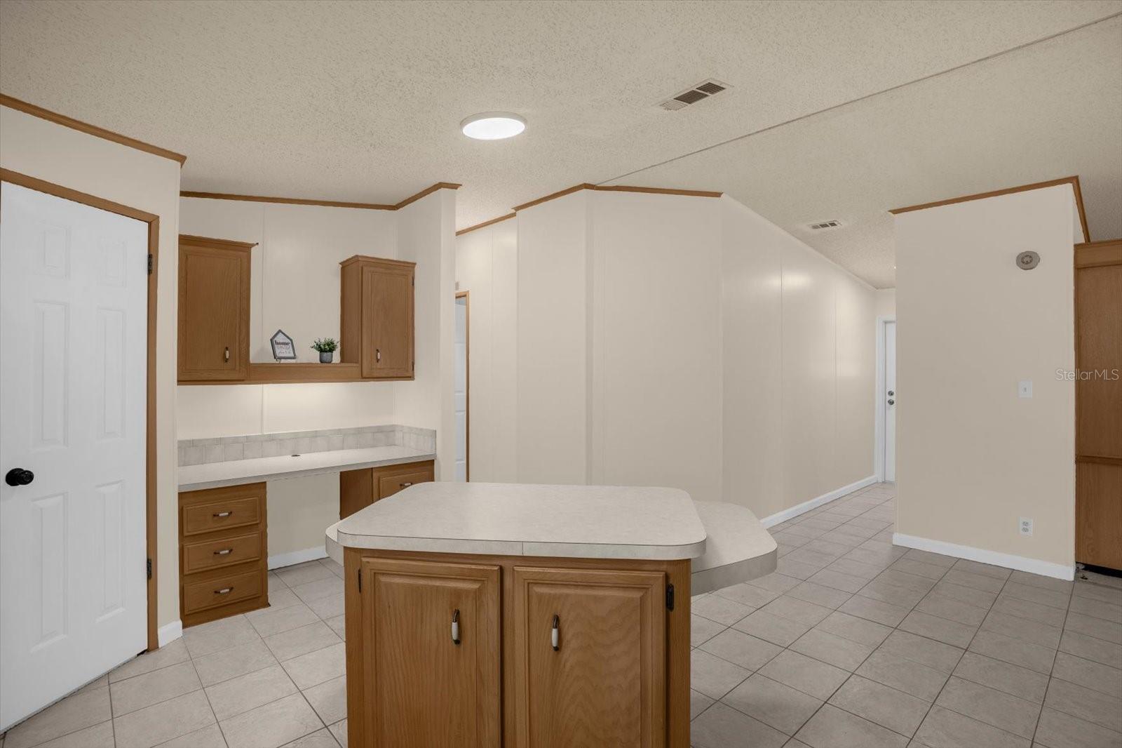 Image 13 of 60 For 3758 Cohen Drive 756