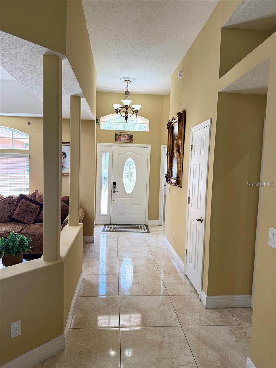 Image 10 of 48 For 701 White Ivey Court