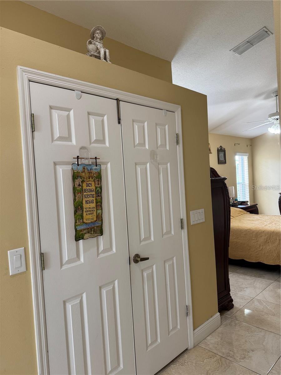 Image 30 of 48 For 701 White Ivey Court