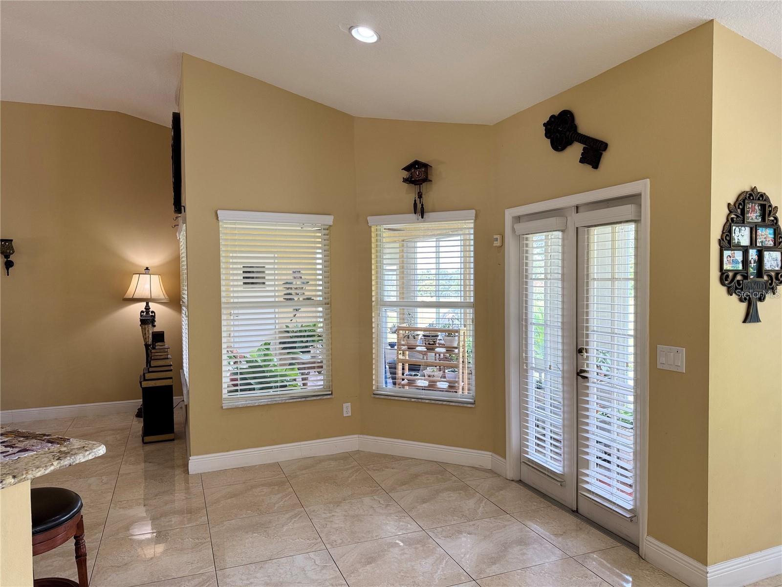 Image 42 of 48 For 701 White Ivey Court