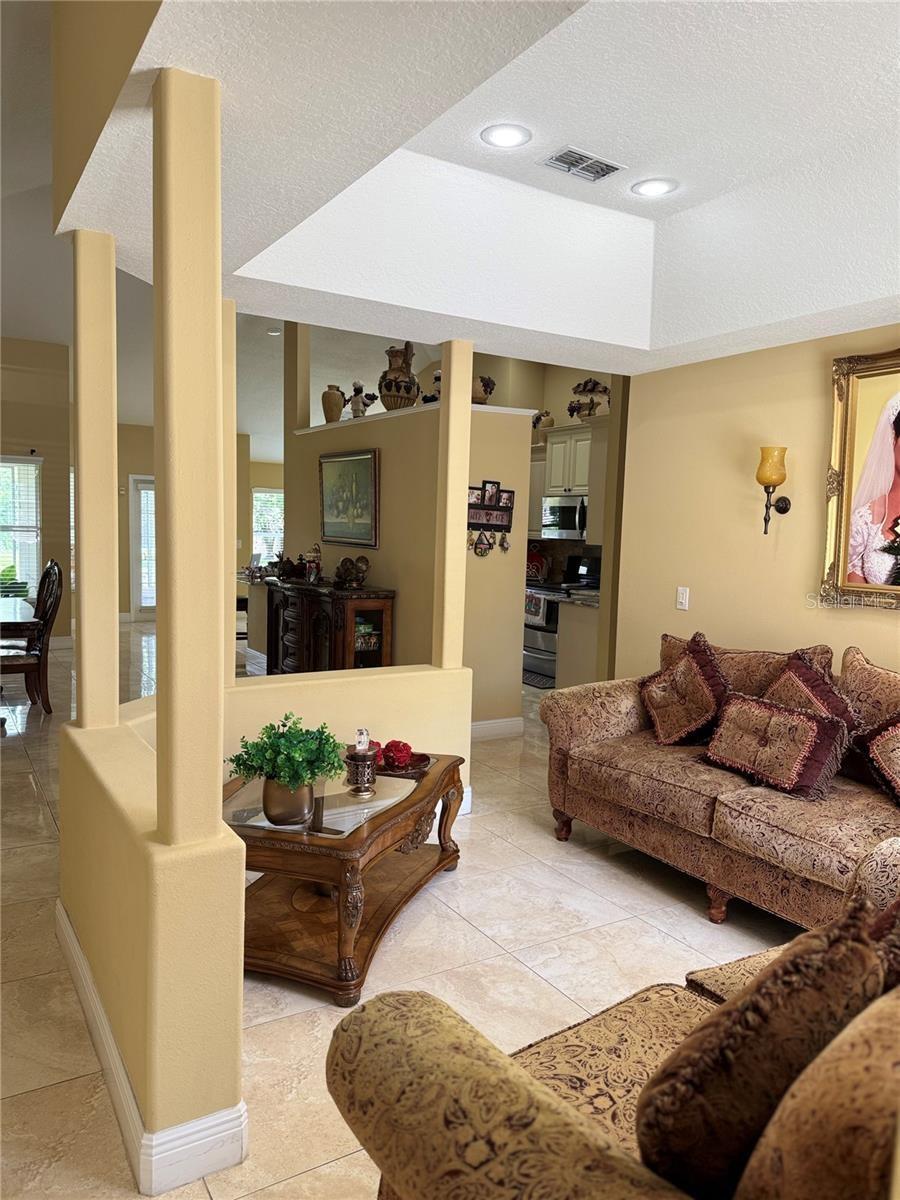 Image 8 of 48 For 701 White Ivey Court