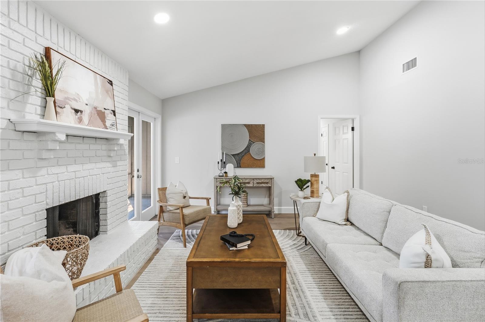 Image 11 of 36 For 1951 Lost Pine Lane