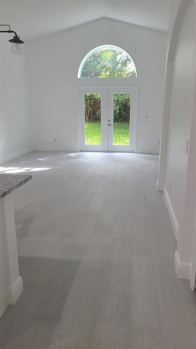 Image 12 of 67 For 10006 Brodbeck Boulevard