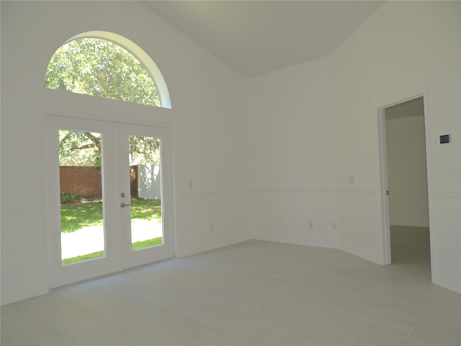 Image 13 of 67 For 10006 Brodbeck Boulevard