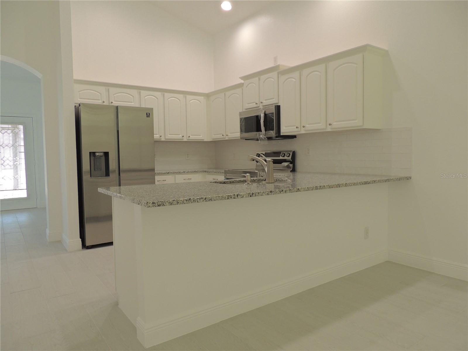 Image 18 of 67 For 10006 Brodbeck Boulevard