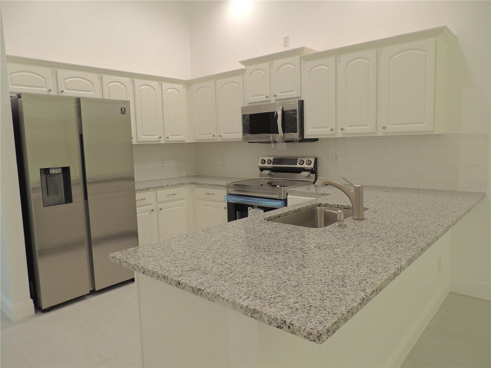 Image 19 of 67 For 10006 Brodbeck Boulevard