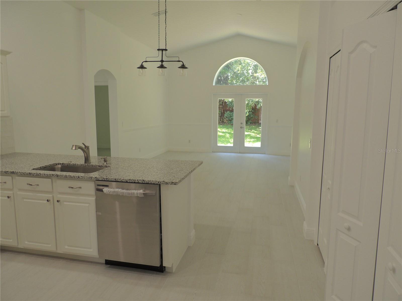 Image 24 of 67 For 10006 Brodbeck Boulevard