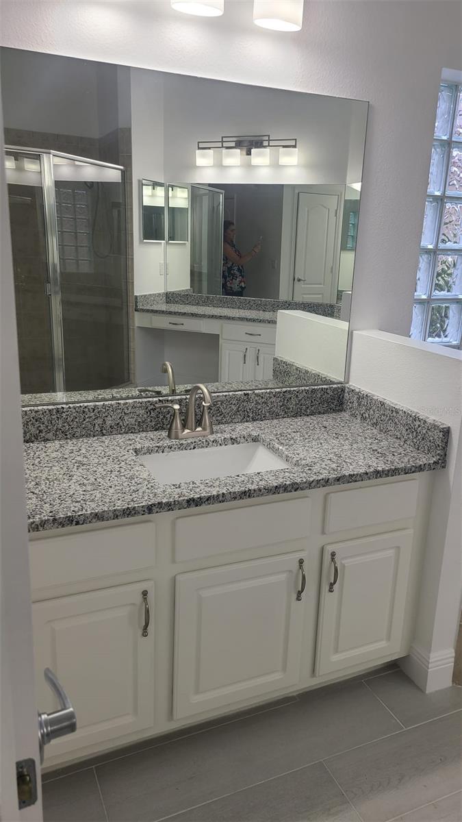 Image 37 of 67 For 10006 Brodbeck Boulevard