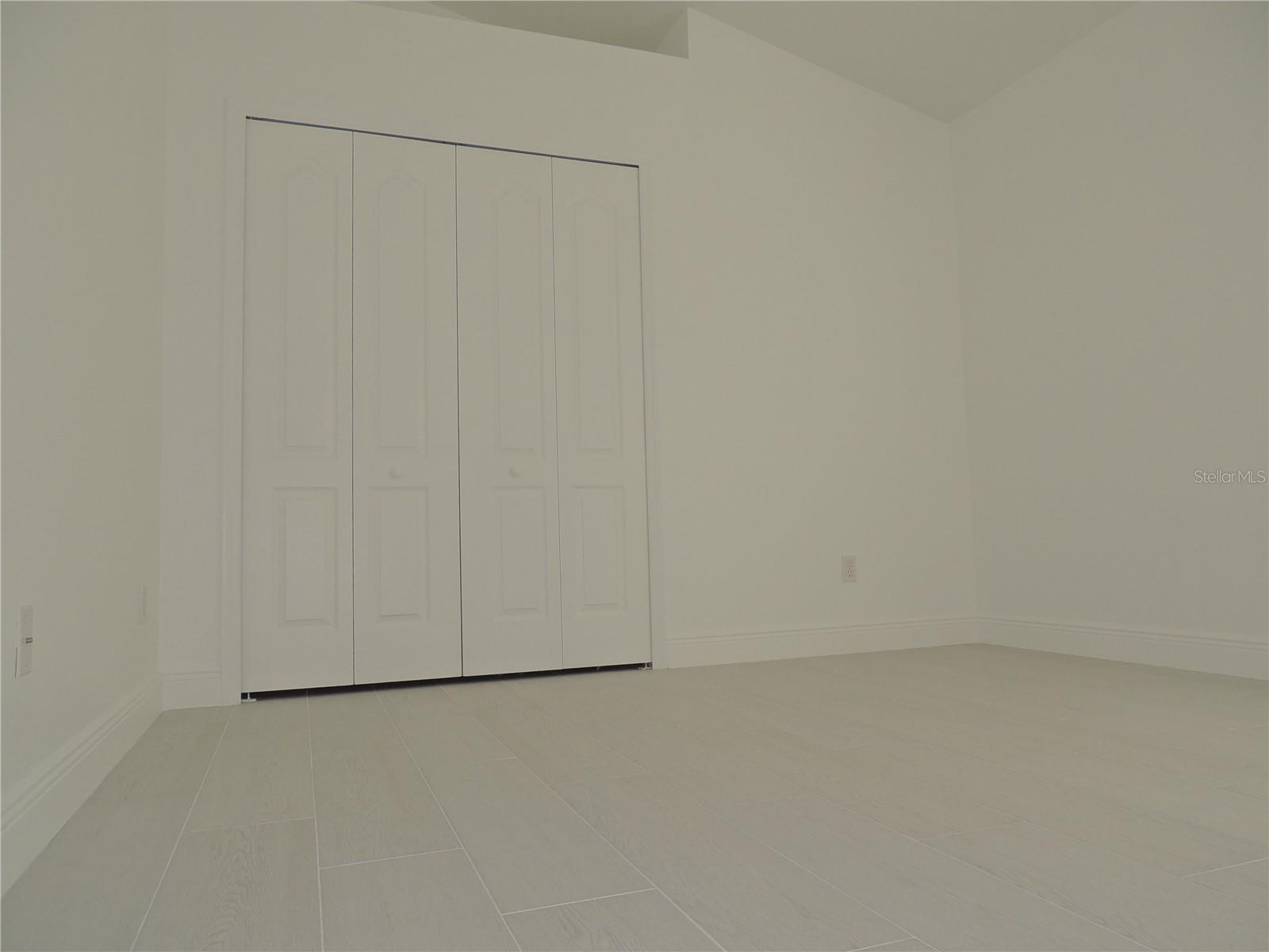 Image 41 of 67 For 10006 Brodbeck Boulevard