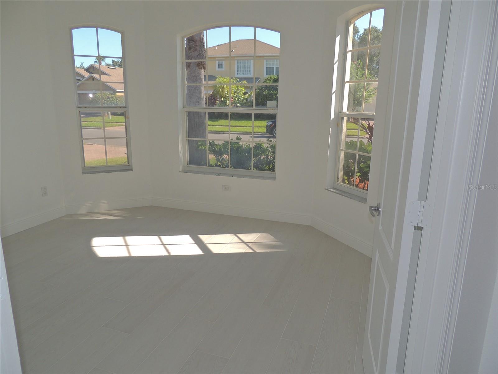 Image 8 of 67 For 10006 Brodbeck Boulevard