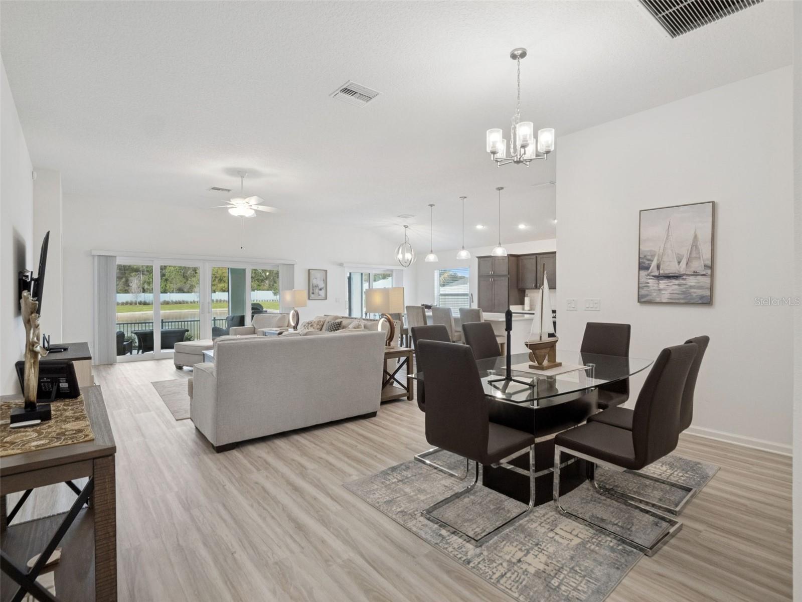 Image 11 of 91 For 7492 Far Hills Loop