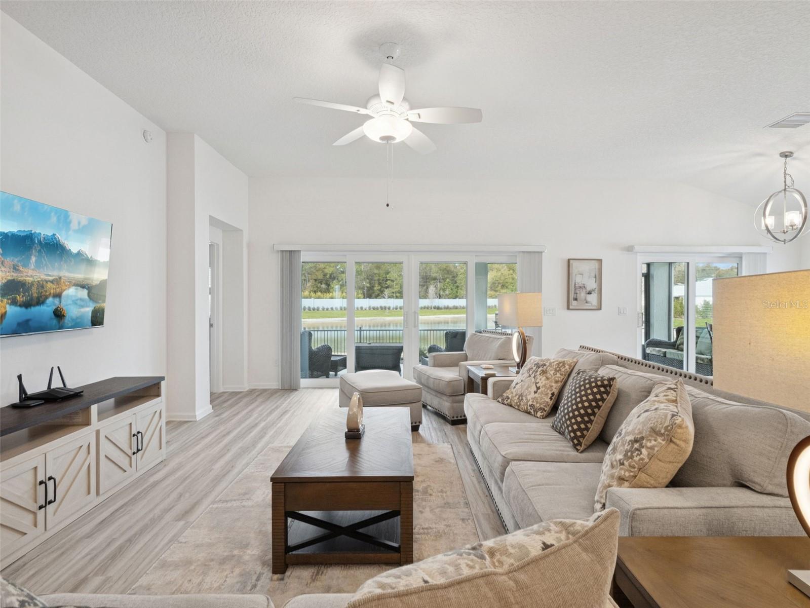 Image 20 of 91 For 7492 Far Hills Loop