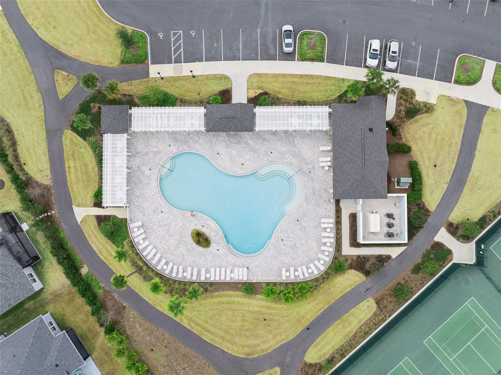 Image 3 of 91 For 7492 Far Hills Loop