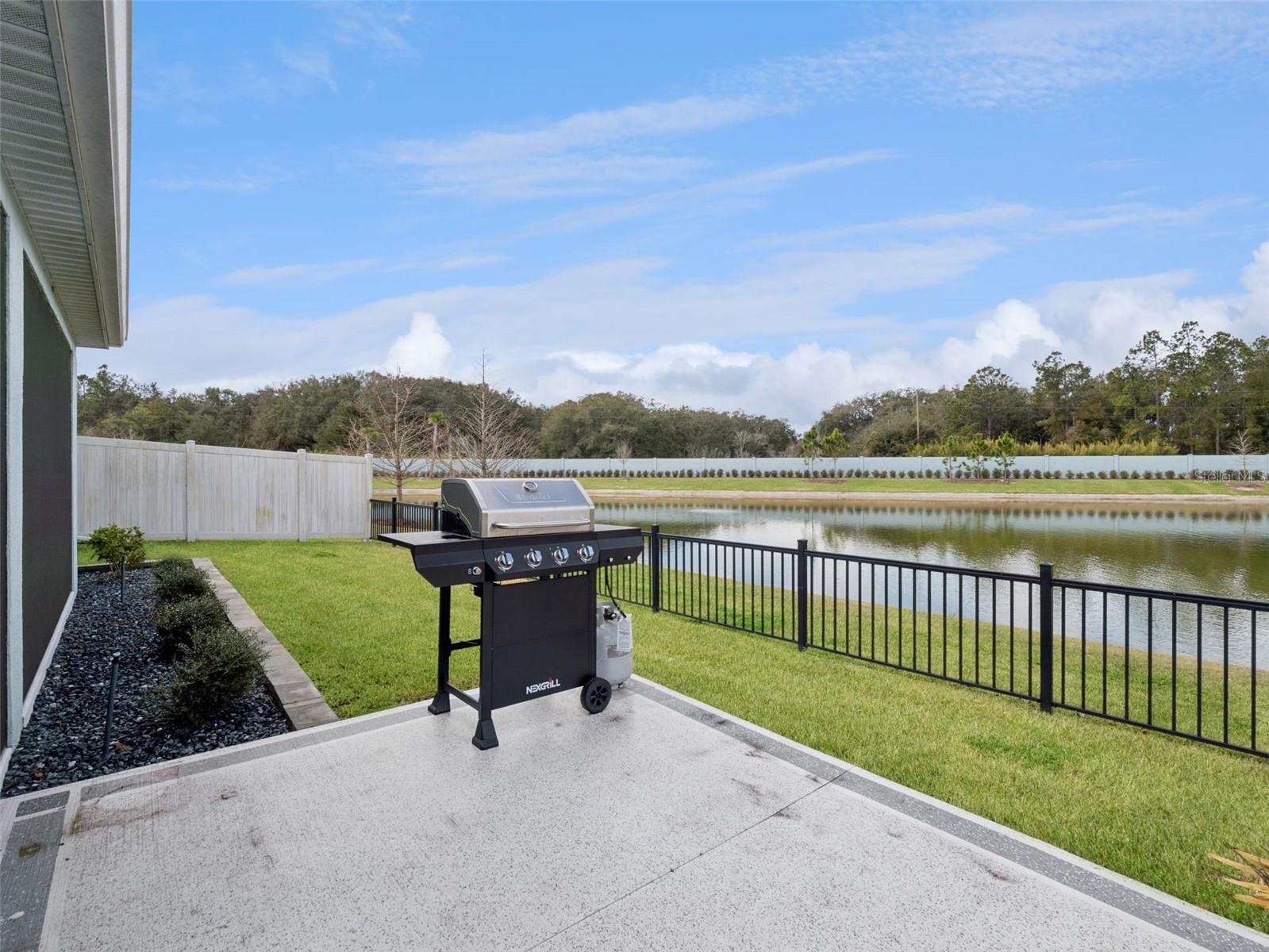 Image 35 of 91 For 7492 Far Hills Loop