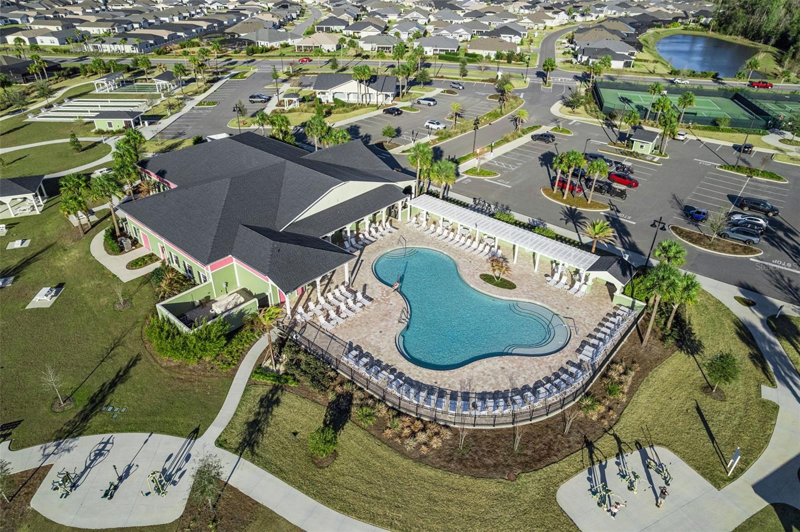 Image 68 of 91 For 7492 Far Hills Loop