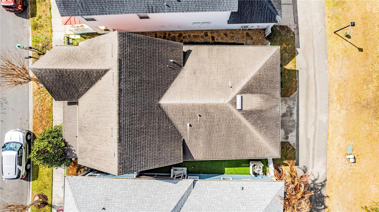 Image 34 of 39 For 171 Longview Avenue