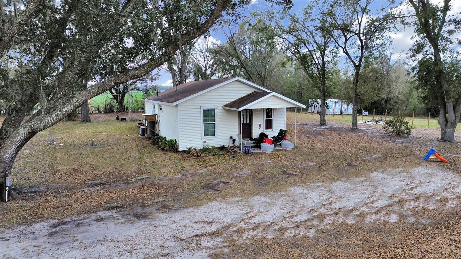 Listing photo id 11 for 9924 Art Acres Road