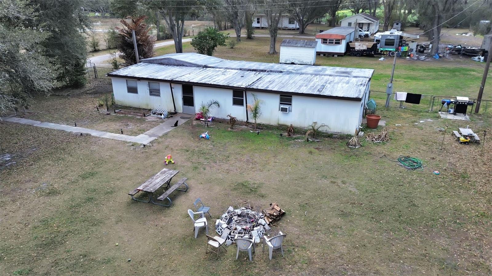 Listing photo id 14 for 9924 Art Acres Road