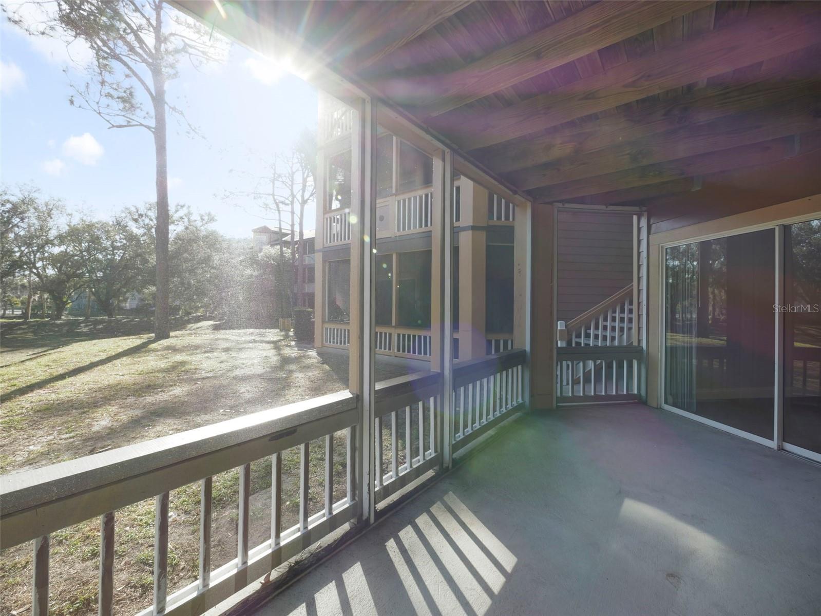 Image 19 of 27 For 486 Pin Oak Place 112