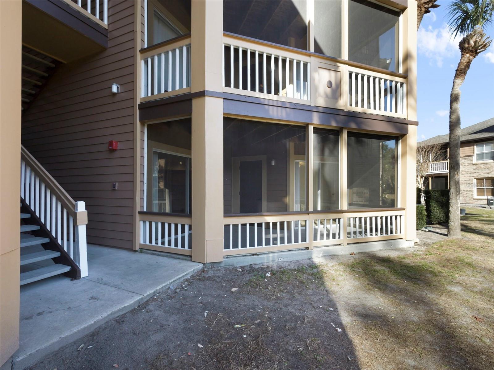 Image 21 of 27 For 486 Pin Oak Place 112