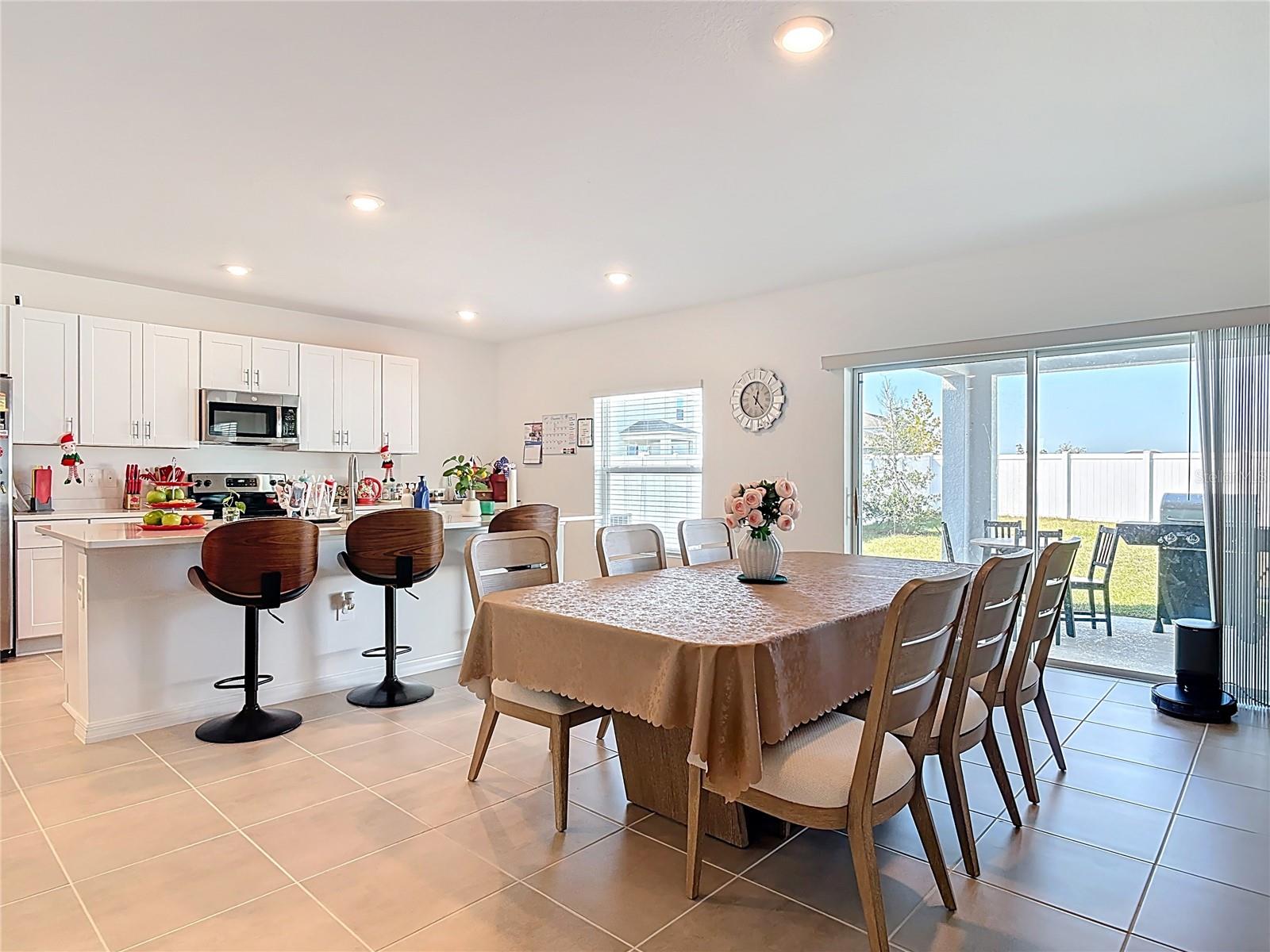 Image 13 of 53 For 1146 Calico Pointe Circle