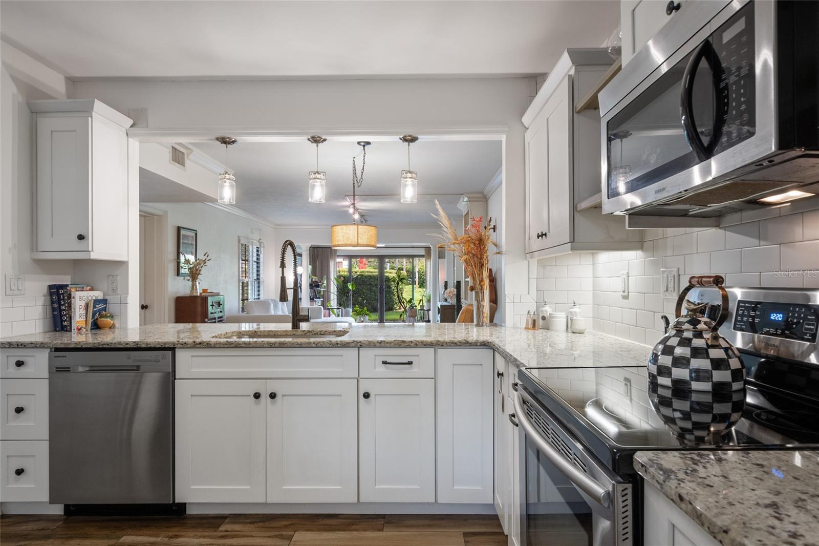 Image 12 of 39 For 104 Interlachen Avenue 114