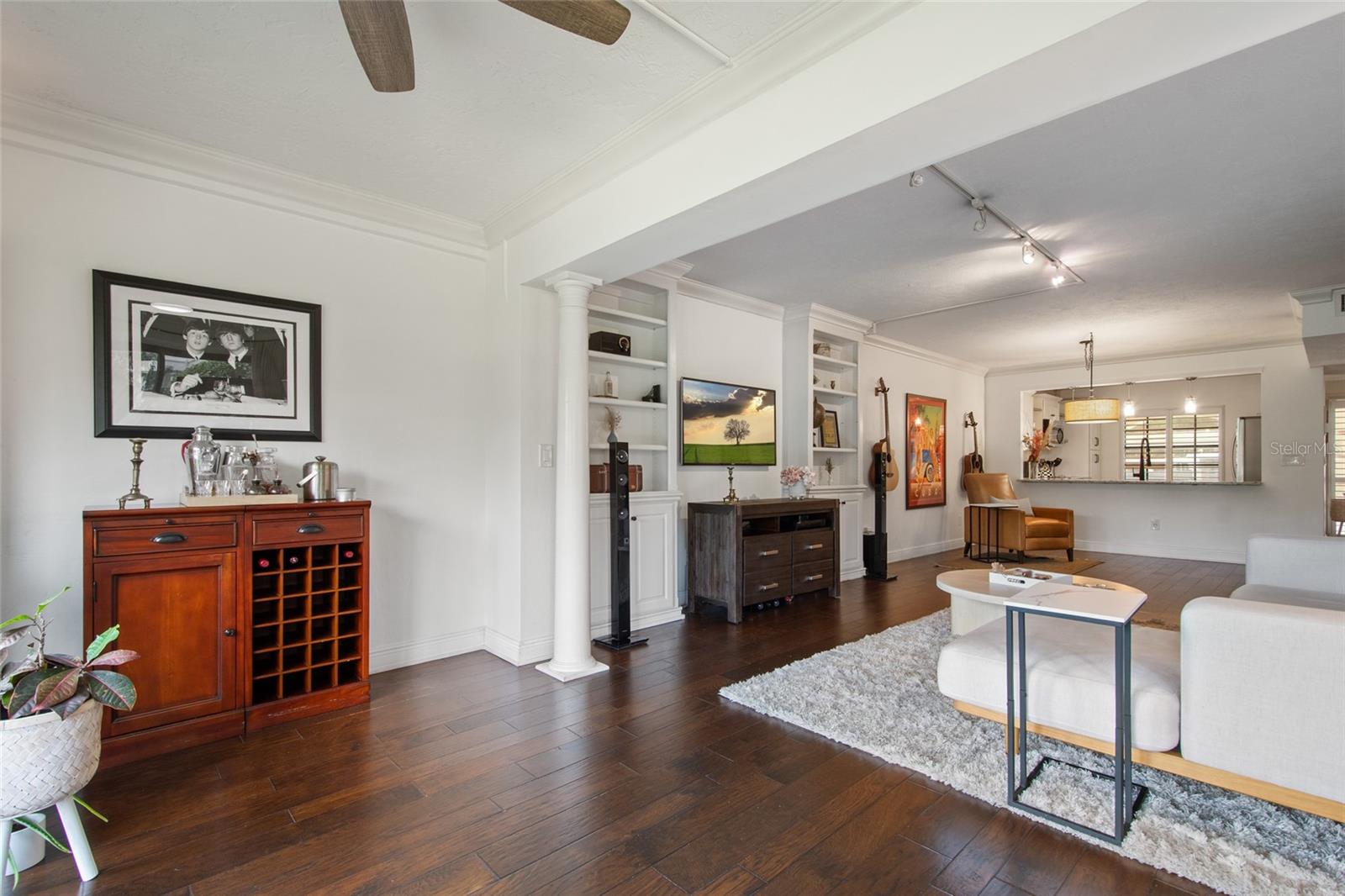 Image 27 of 39 For 104 Interlachen Avenue 114