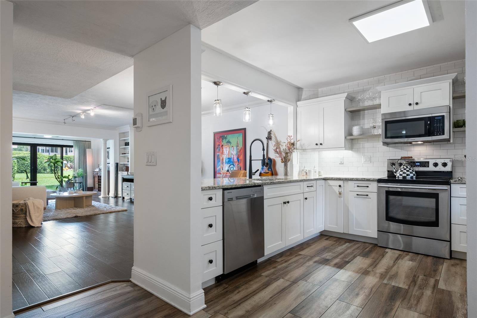 Image 8 of 39 For 104 Interlachen Avenue 114