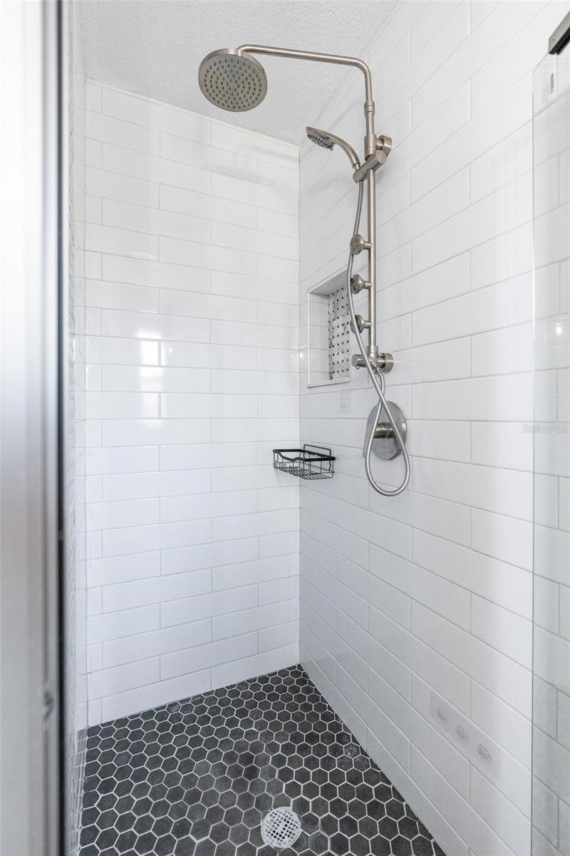 Image 16 of 27 For 611 Ensenada Drive