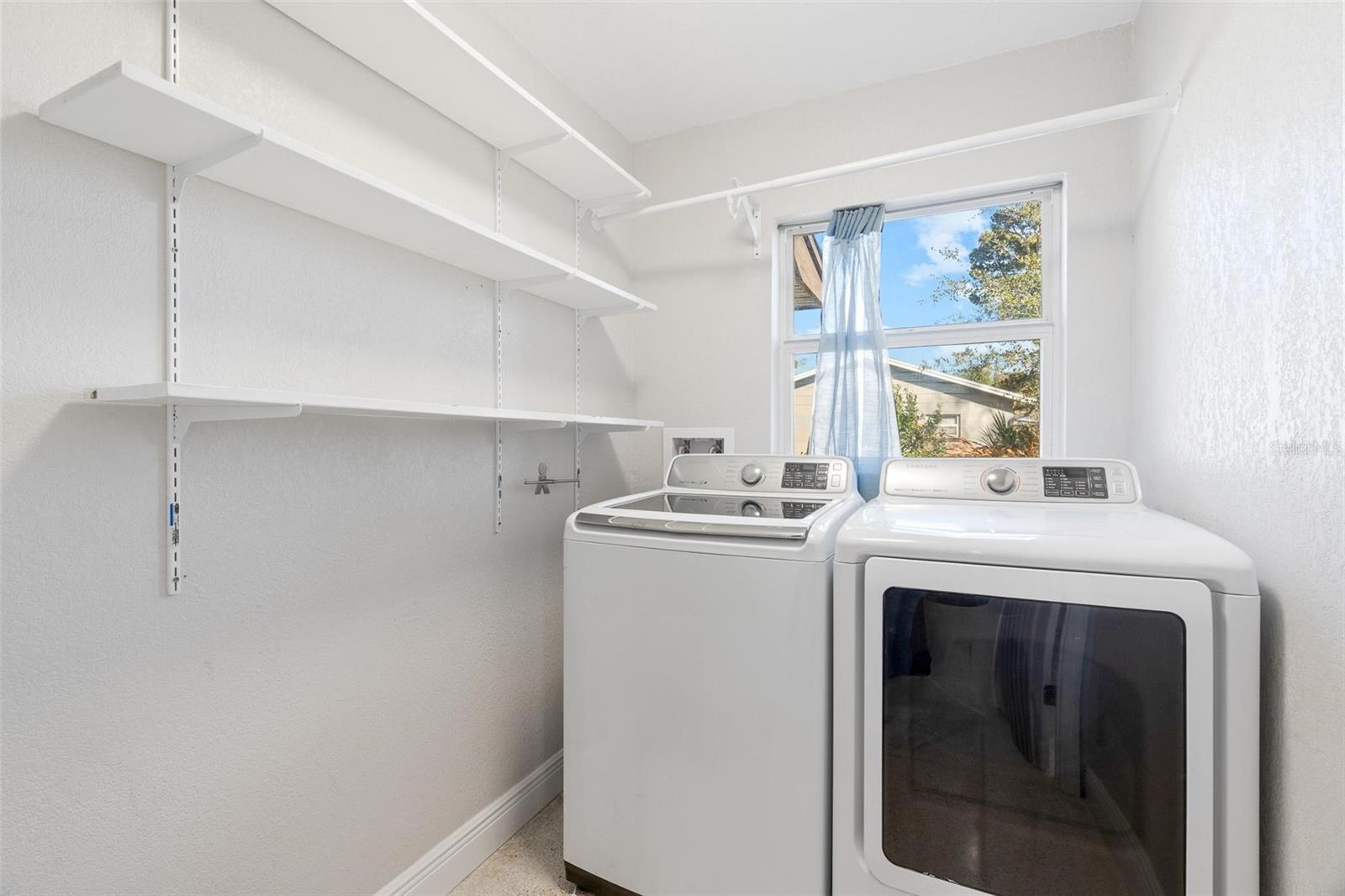 Image 20 of 27 For 611 Ensenada Drive