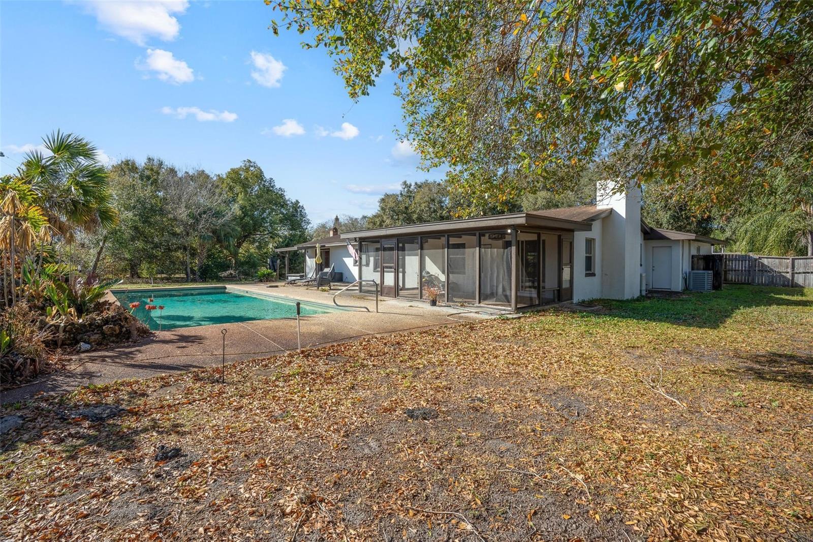 Image 24 of 27 For 611 Ensenada Drive