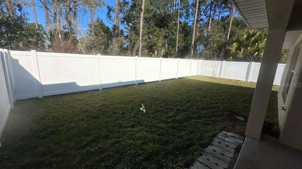 Image 16 of 17 For 17 Karas Trail B