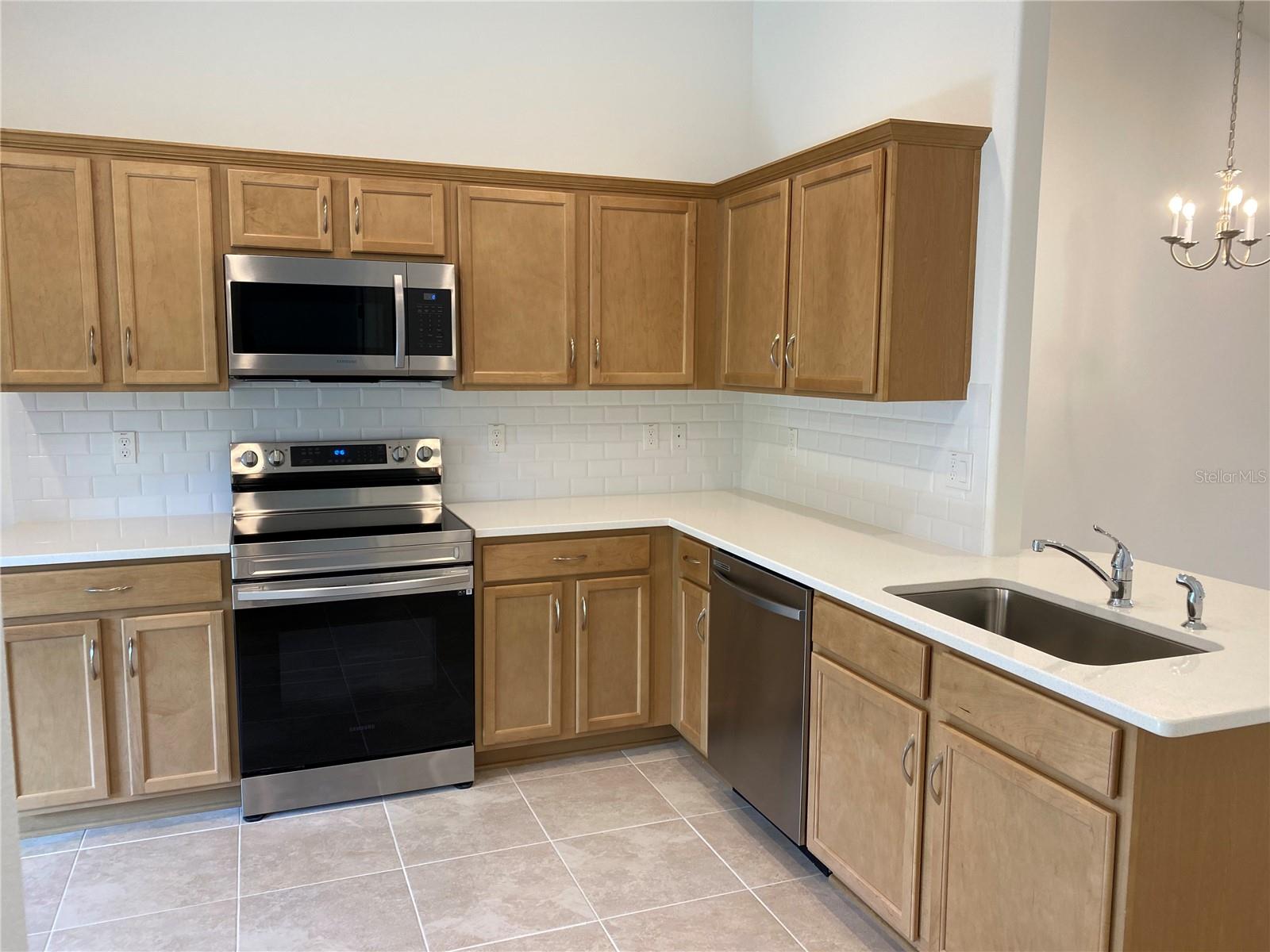 Image 9 of 17 For 17 Karas Trail B