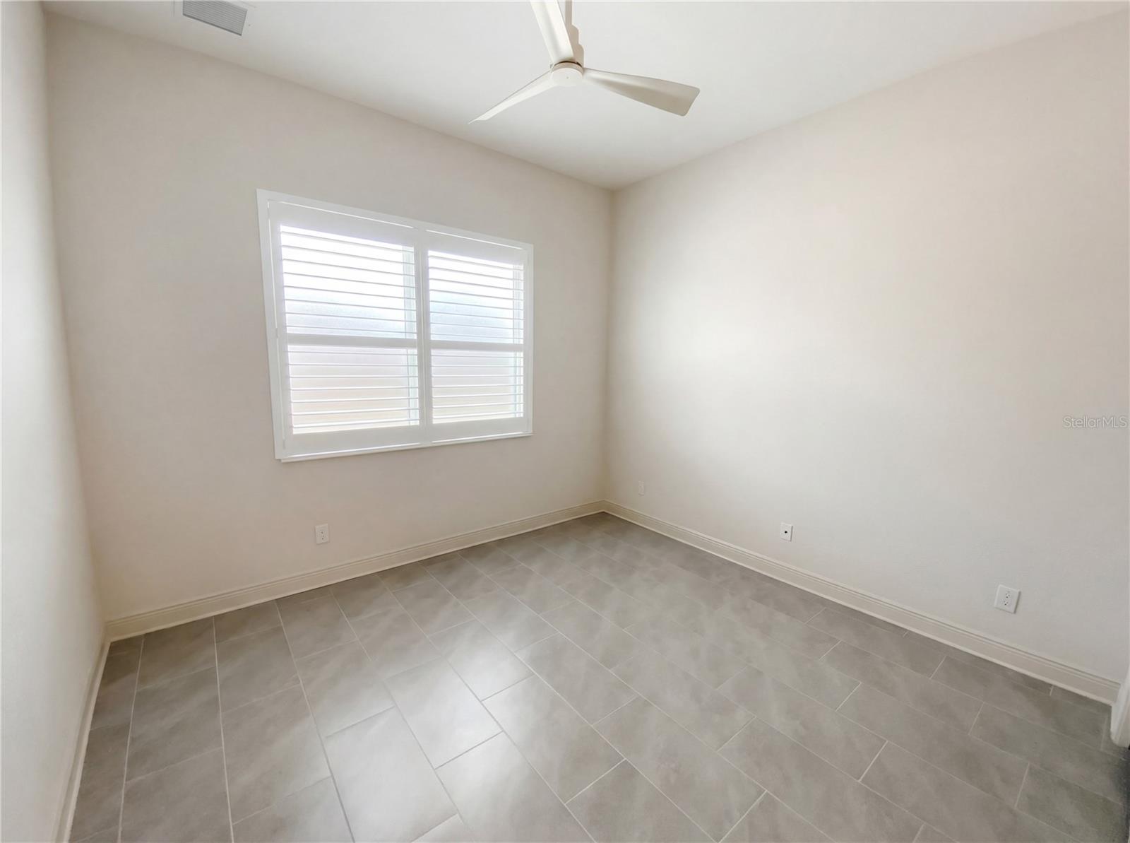 Image 7 of 28 For 266 Paladinn Circle