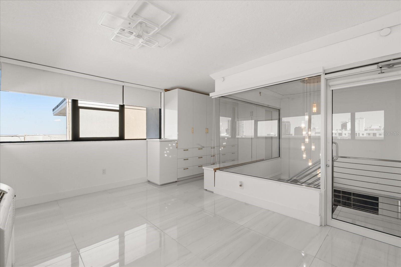 Image 25 of 56 For 530 Central Boulevard 1901