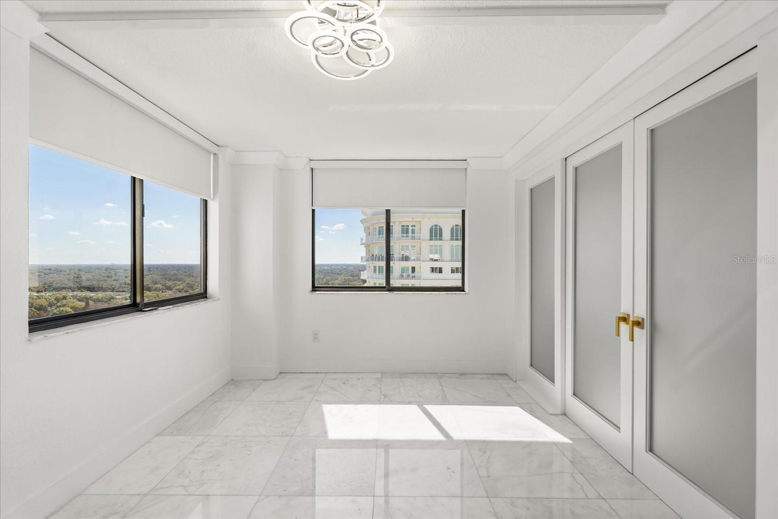 Image 29 of 56 For 530 Central Boulevard 1901