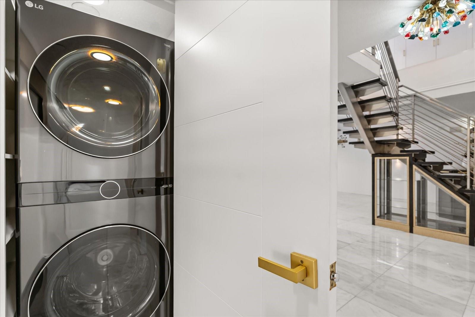 Image 44 of 56 For 530 Central Boulevard 1901