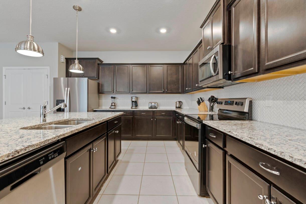 Image 7 of 51 For 4197 Lana Avenue