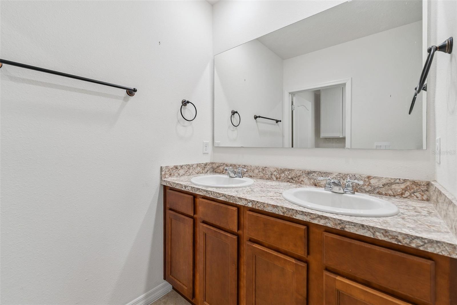 Image 21 of 29 For 1422 Fox Squirrel Drive