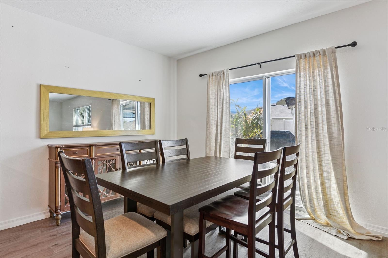 Image 7 of 29 For 1422 Fox Squirrel Drive