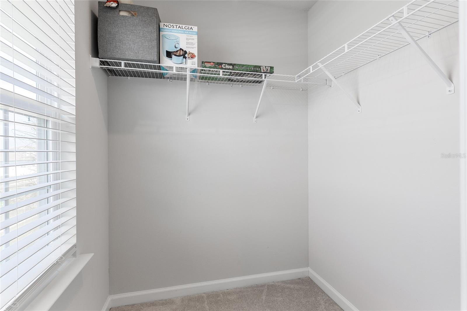 Listing photo id 23 for 2178 Tudor Rose Drive