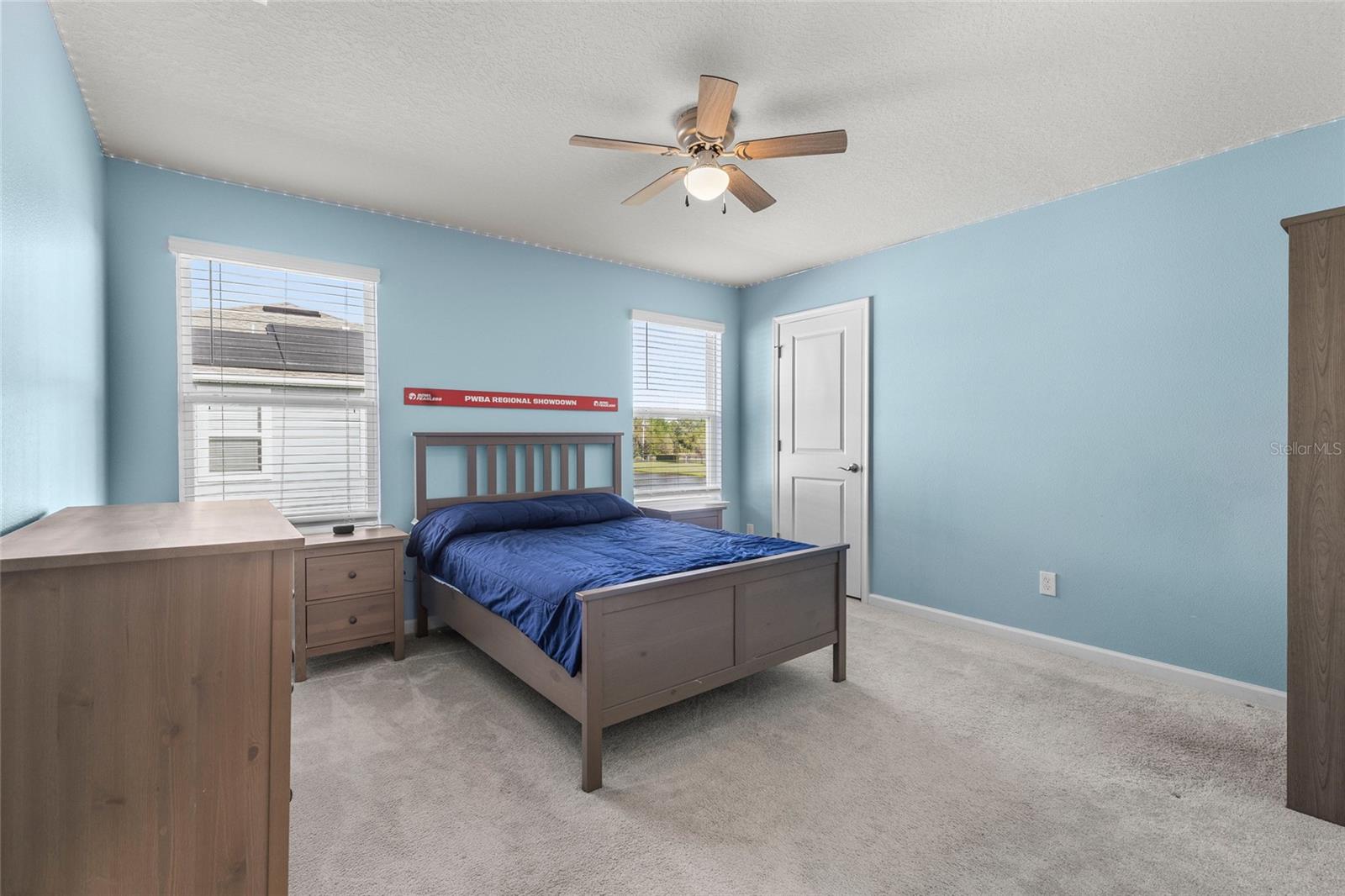 Listing photo id 35 for 2178 Tudor Rose Drive