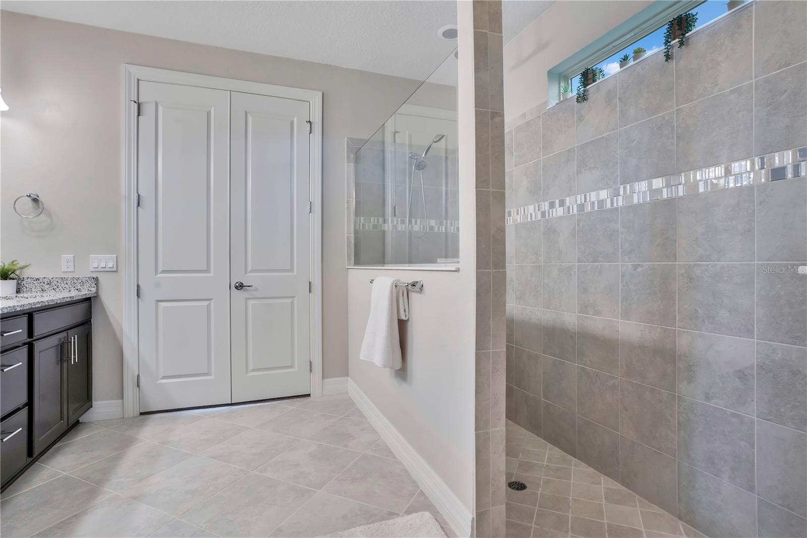 Image 17 of 40 For 3369 Kayak Way