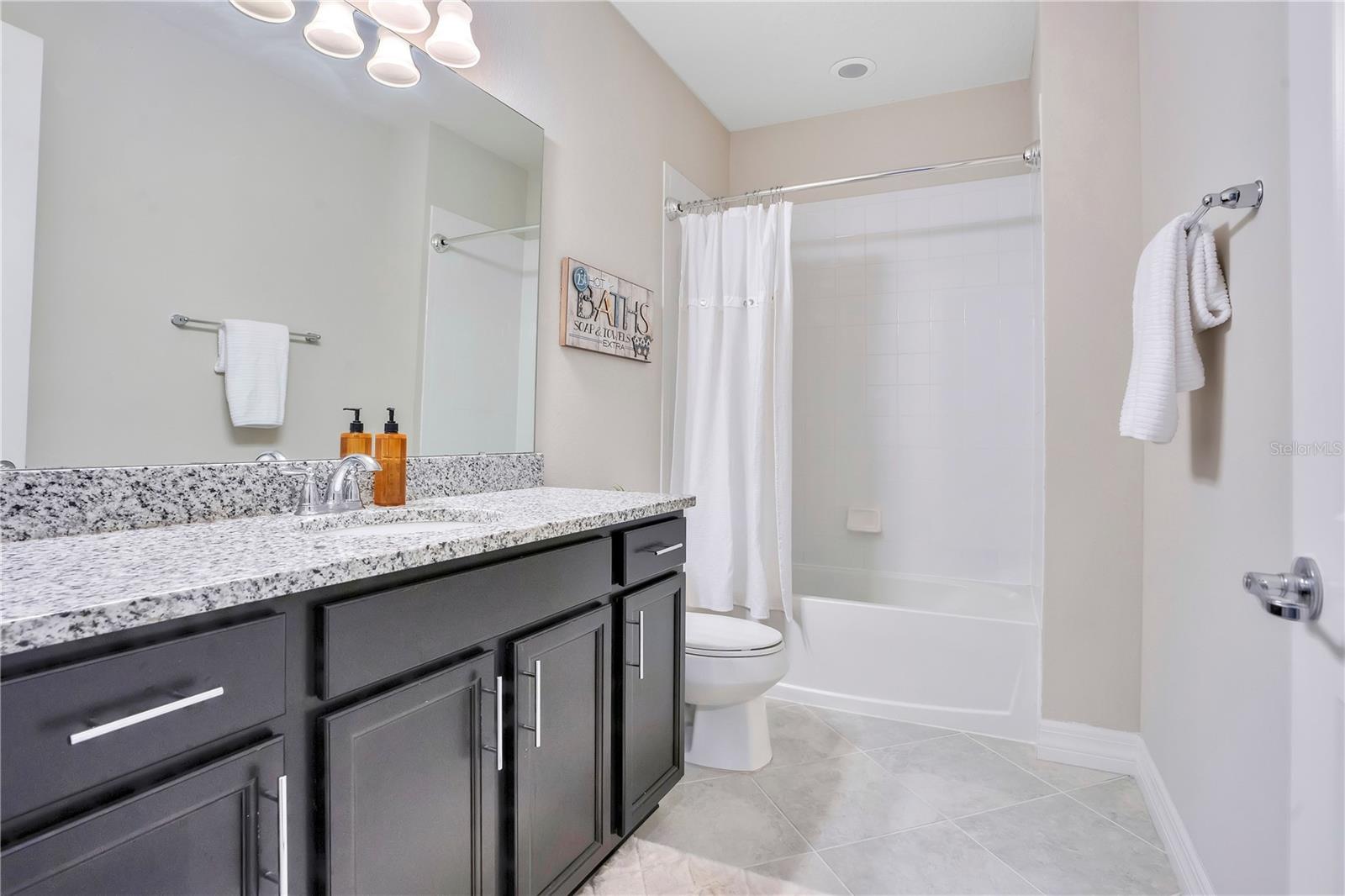 Image 23 of 40 For 3369 Kayak Way