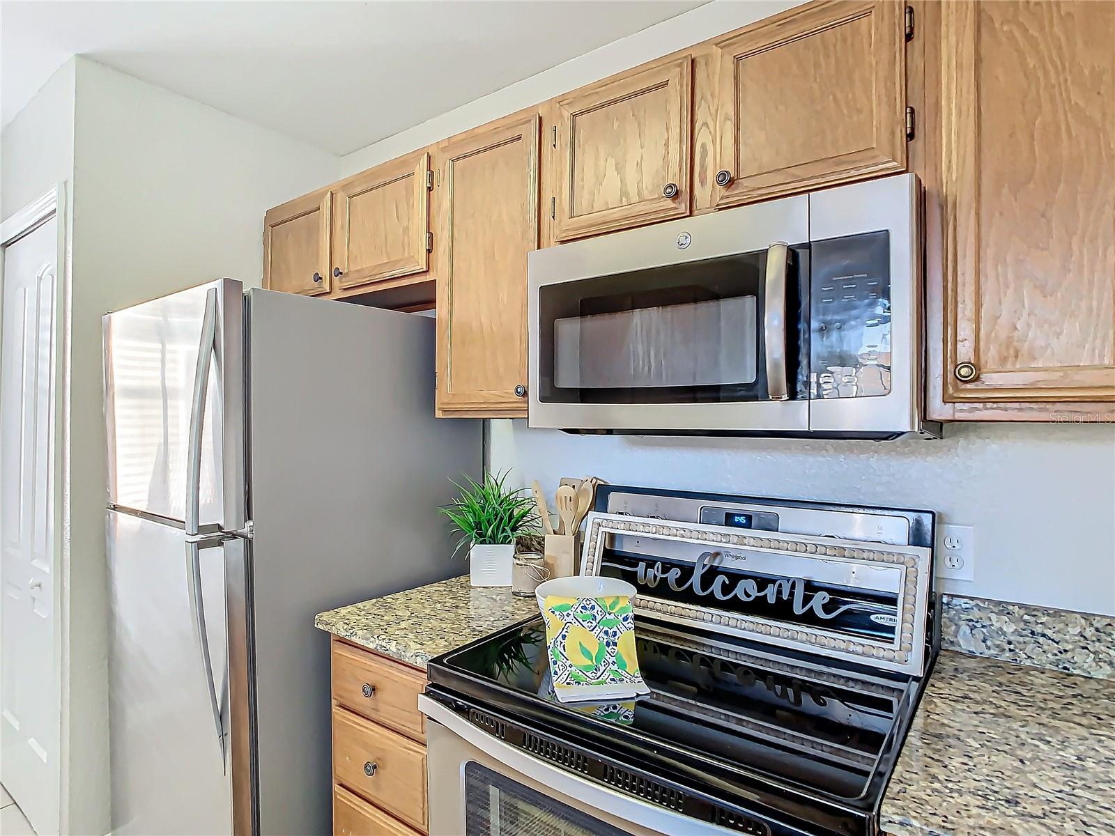 Image 14 of 53 For 665 Youngstown Parkway 262