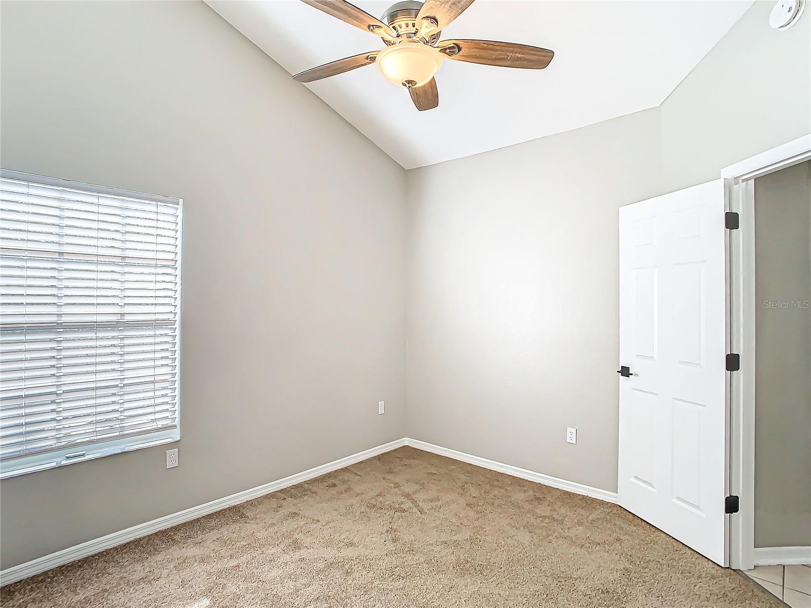 Image 23 of 53 For 665 Youngstown Parkway 262