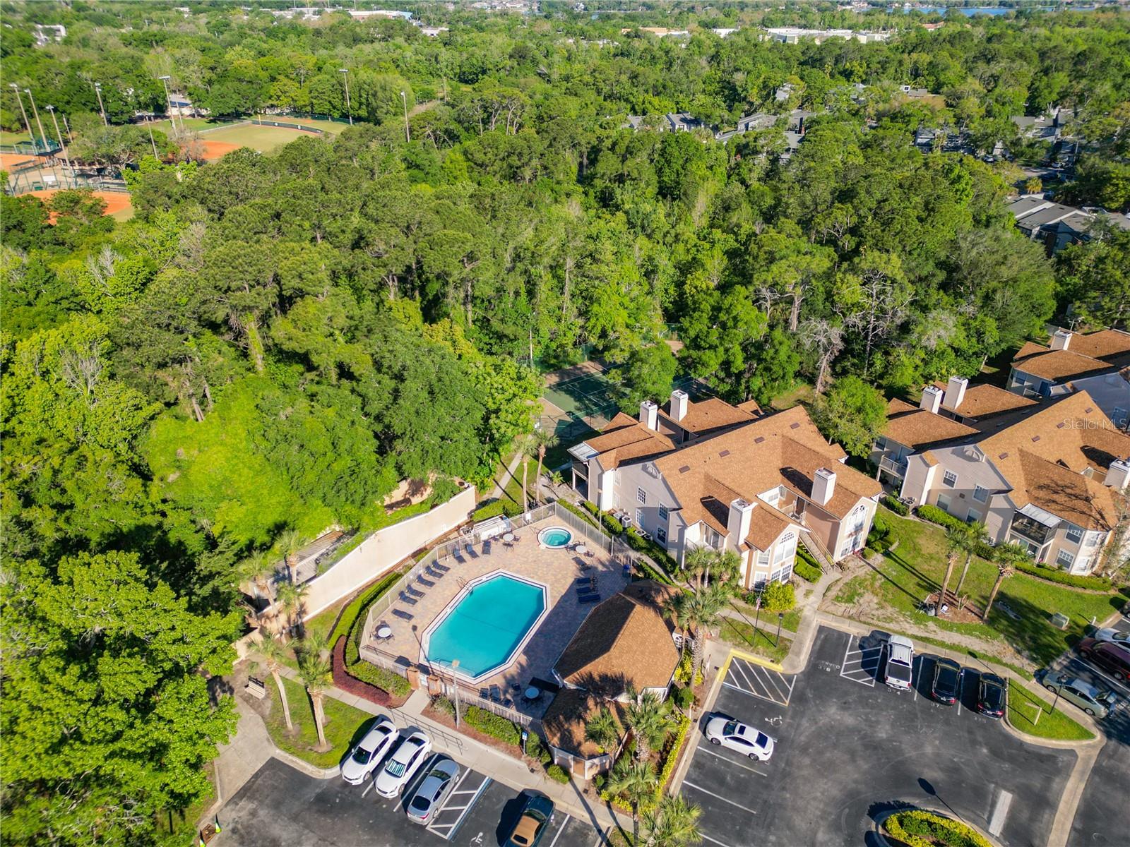 Image 48 of 53 For 665 Youngstown Parkway 262