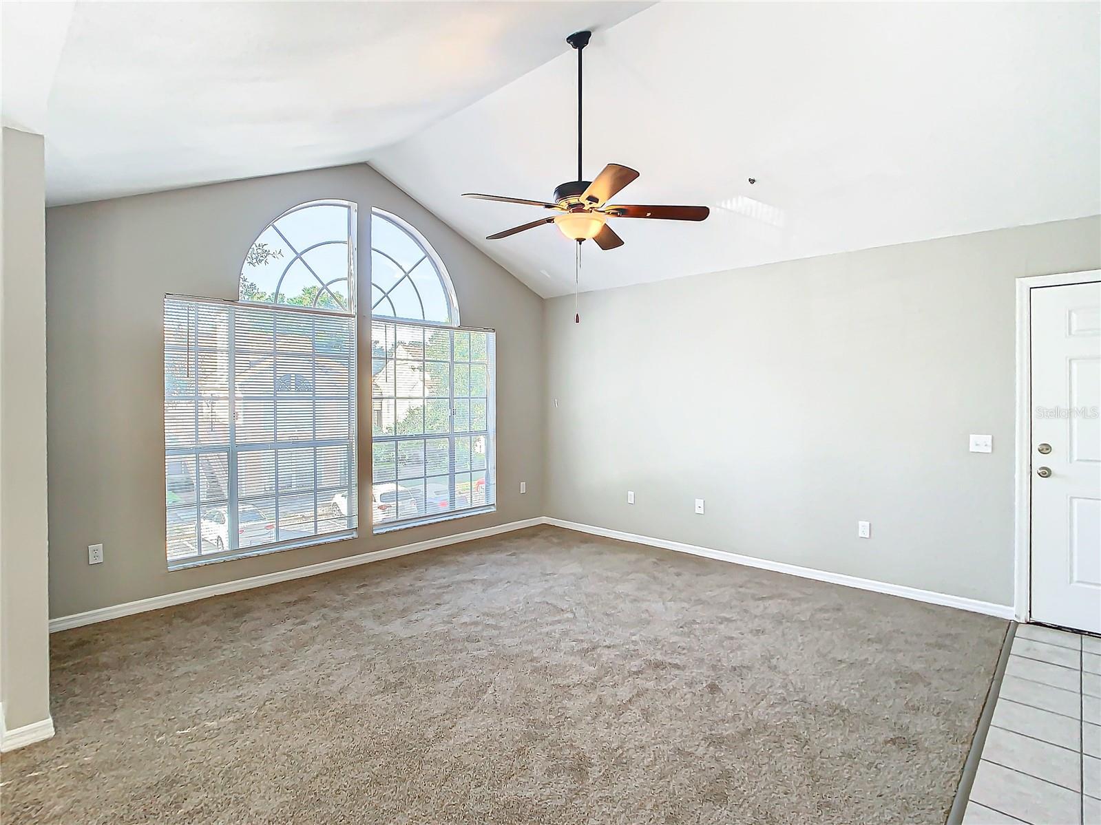 Image 5 of 53 For 665 Youngstown Parkway 262